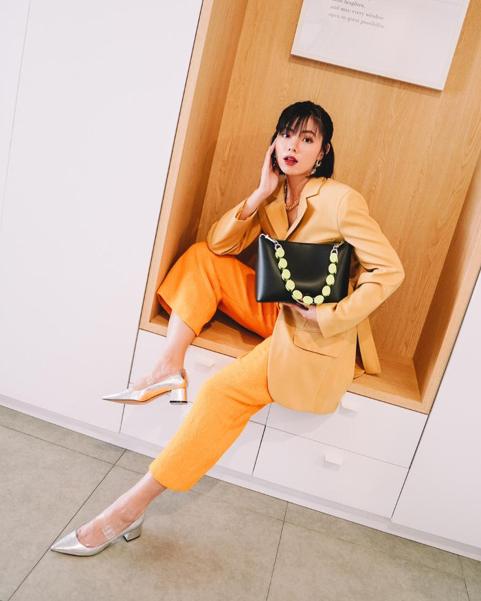 6 Gaya Modis Fashion Influencer Saat Di Rumah Aja